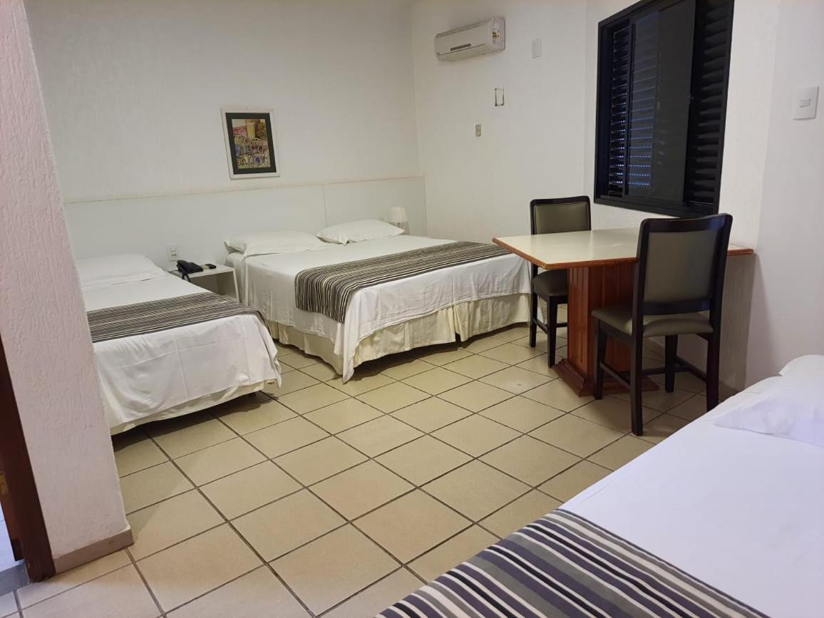 Hz Hotel Patos de Minas Extérieur photo